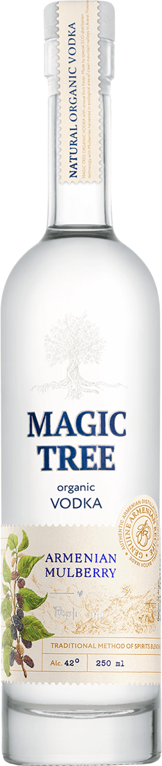 Мэджик Три Тутовая Водка Арегак 0.25 л