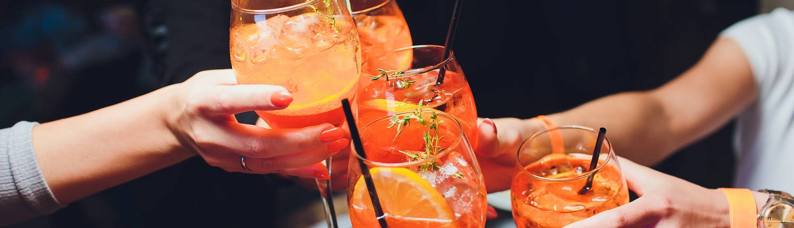 Aperol и Cinzano To Spritz за 1699 руб!